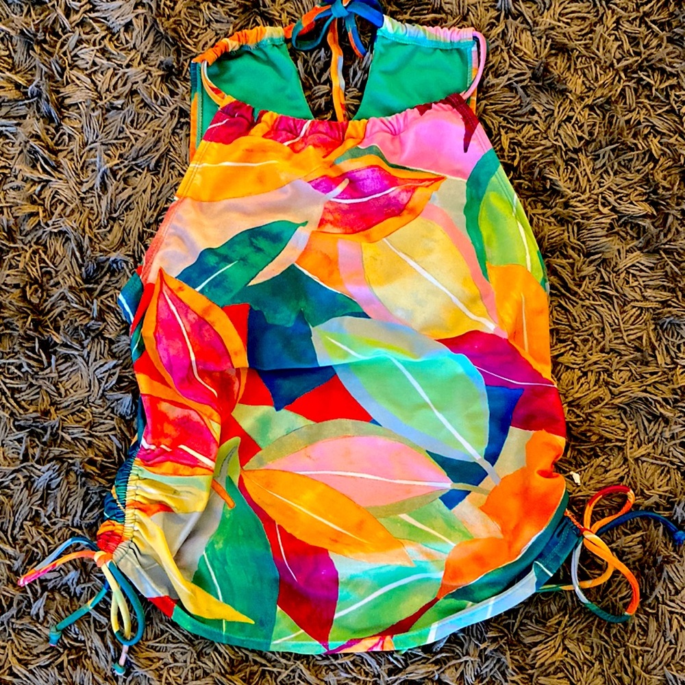 Bathing suit top Sz 8-10